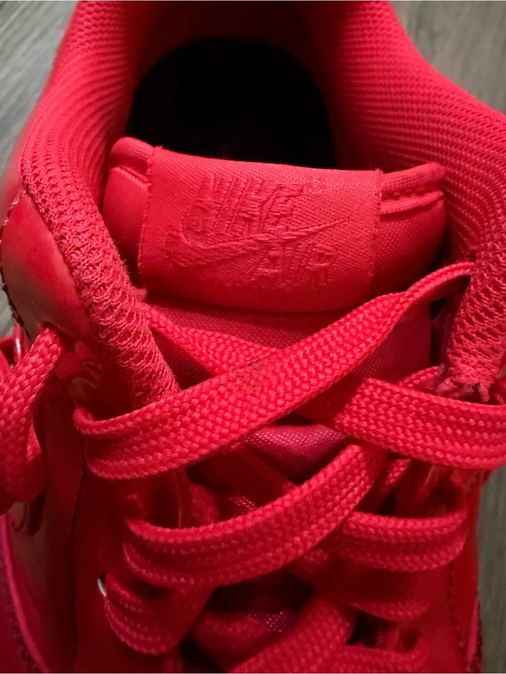 Nike Men's Red Low-Top Sneakers